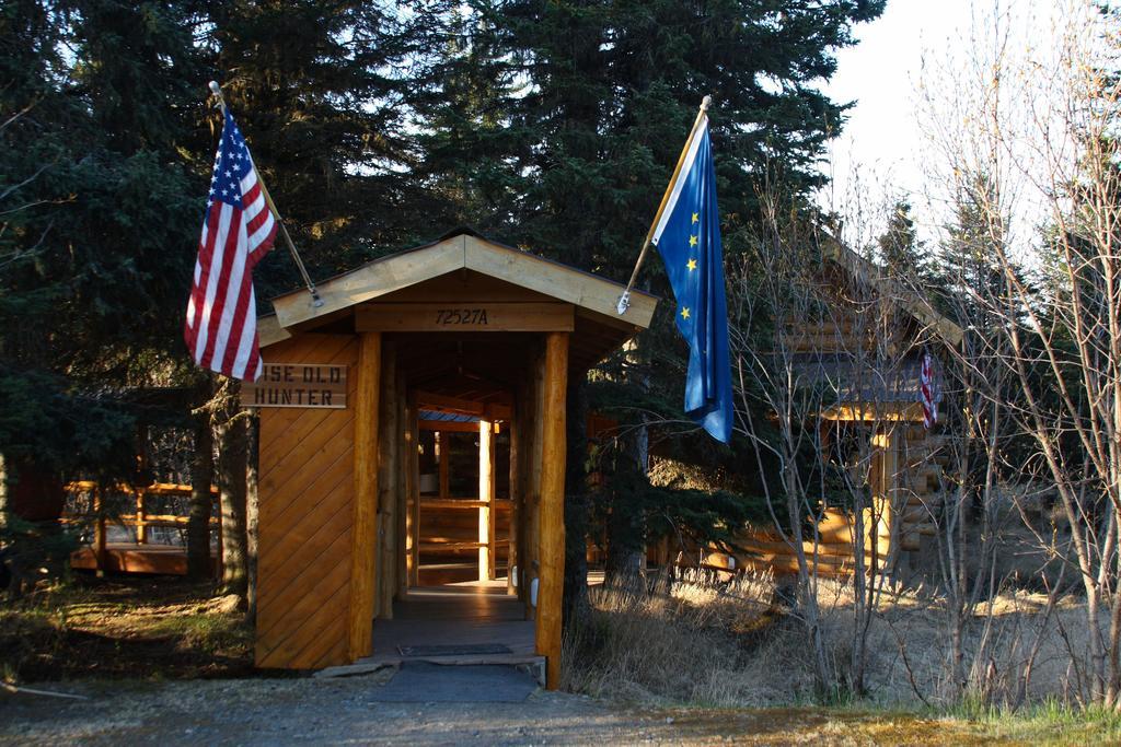 Wise Old Hunter Lodge Anchor Point Экстерьер фото